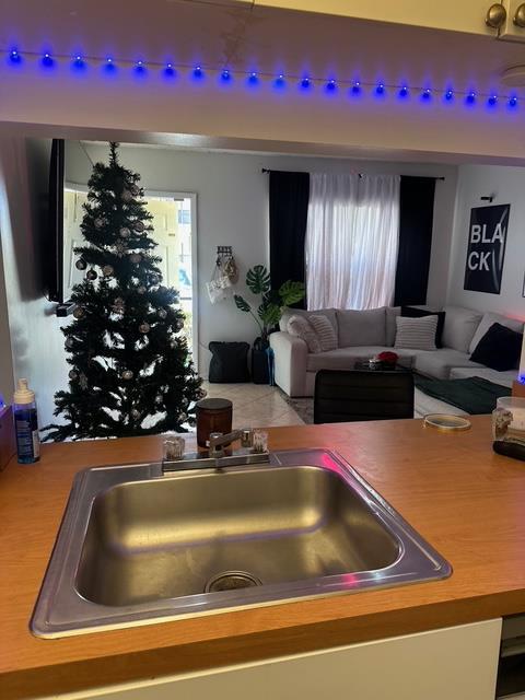 WINDING LAKE TWO AT WELLEBY - Residential Lease