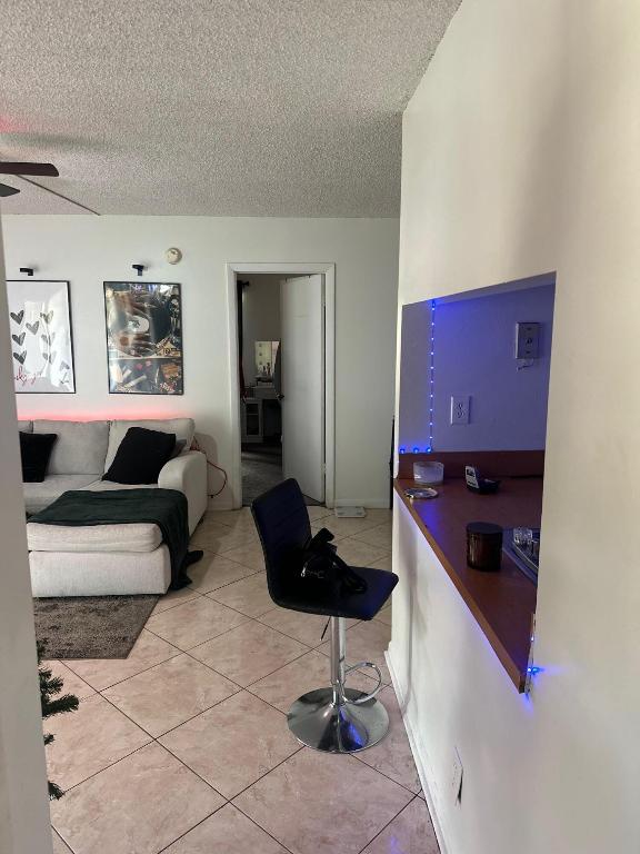 WINDING LAKE TWO AT WELLEBY - Residential Lease