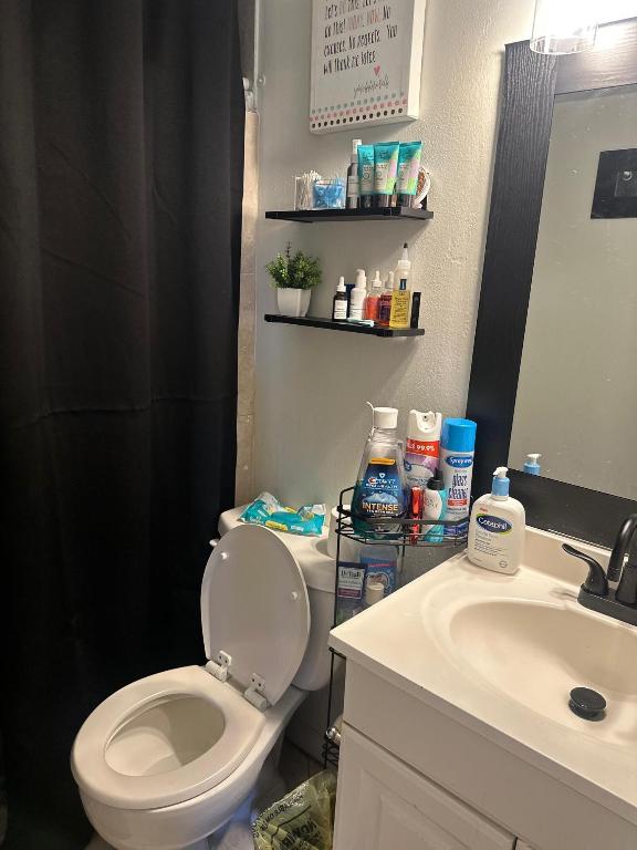 WINDING LAKE TWO AT WELLEBY - Residential Lease