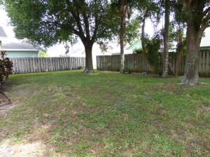 RAINBOW LAKES - Residential