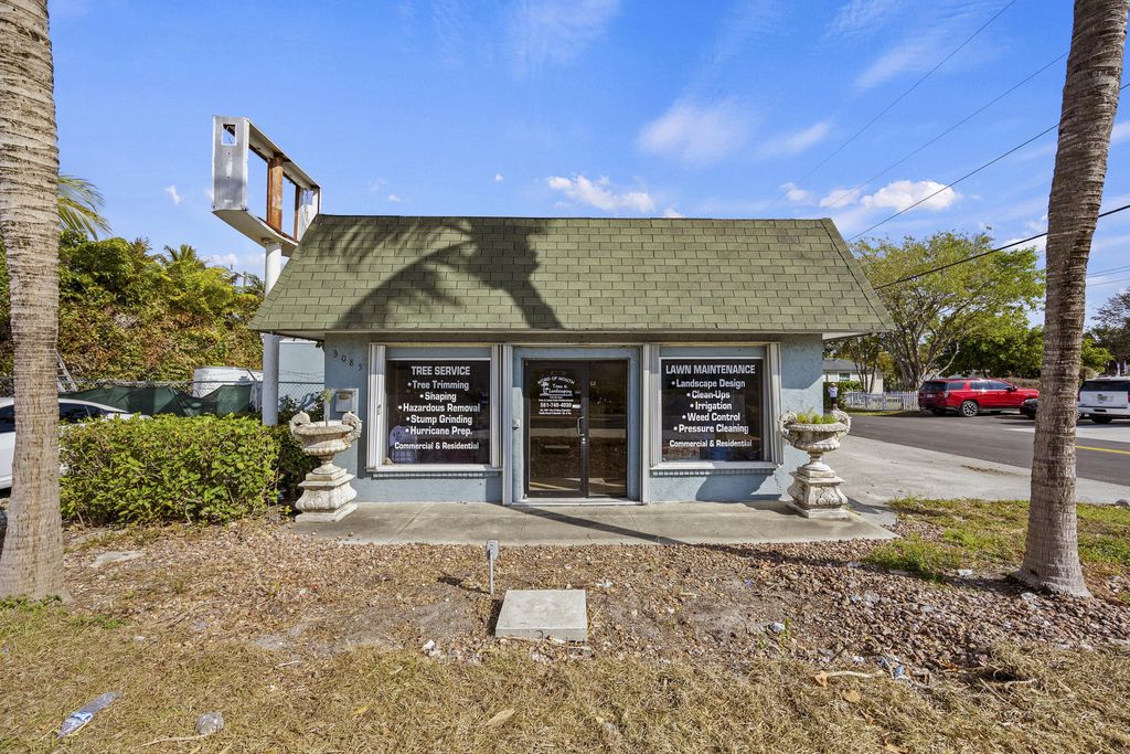 Photo of 3085 2nd Avenue N, Lake Worth Beach, FL 33461 (MLS # R11165787)