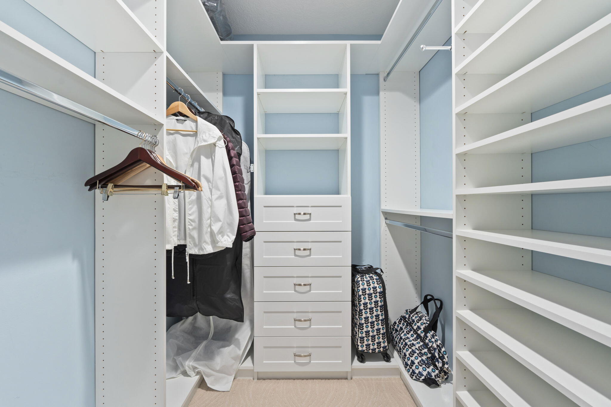 SUGARHILL - Residential