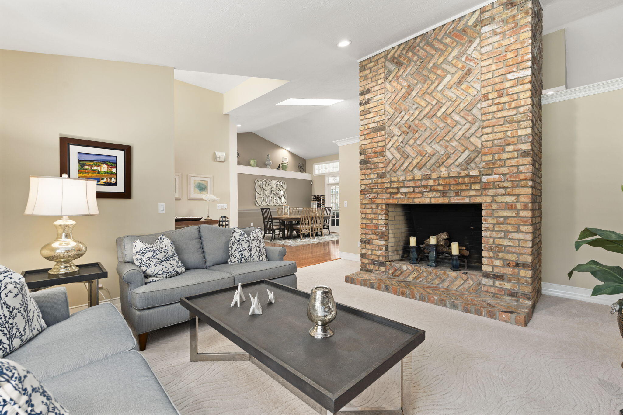 SUGARHILL - Residential