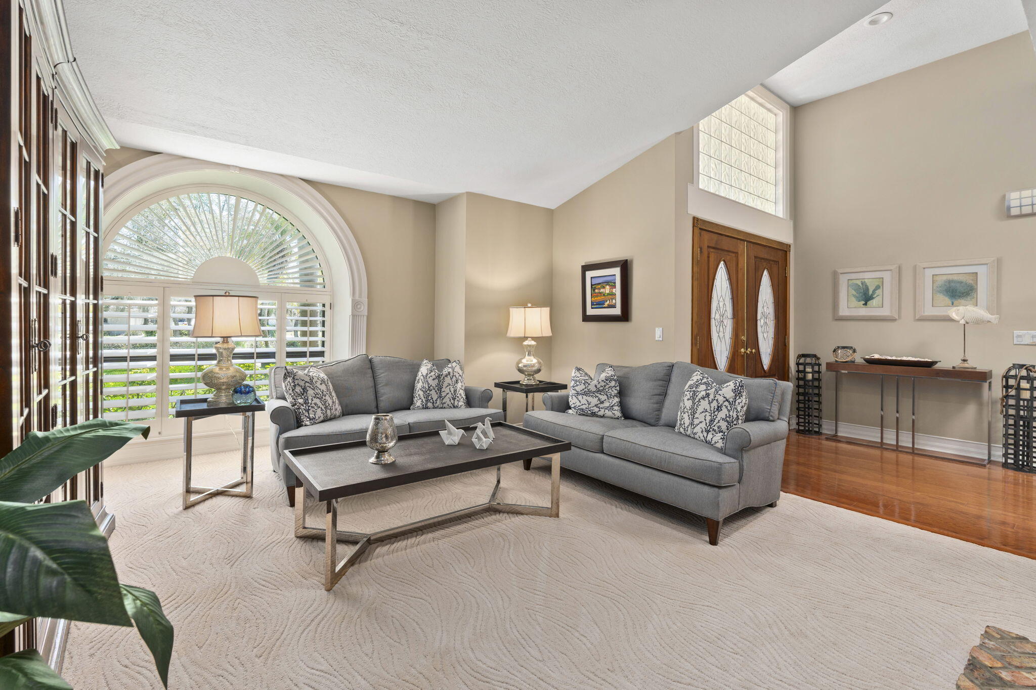 SUGARHILL - Residential