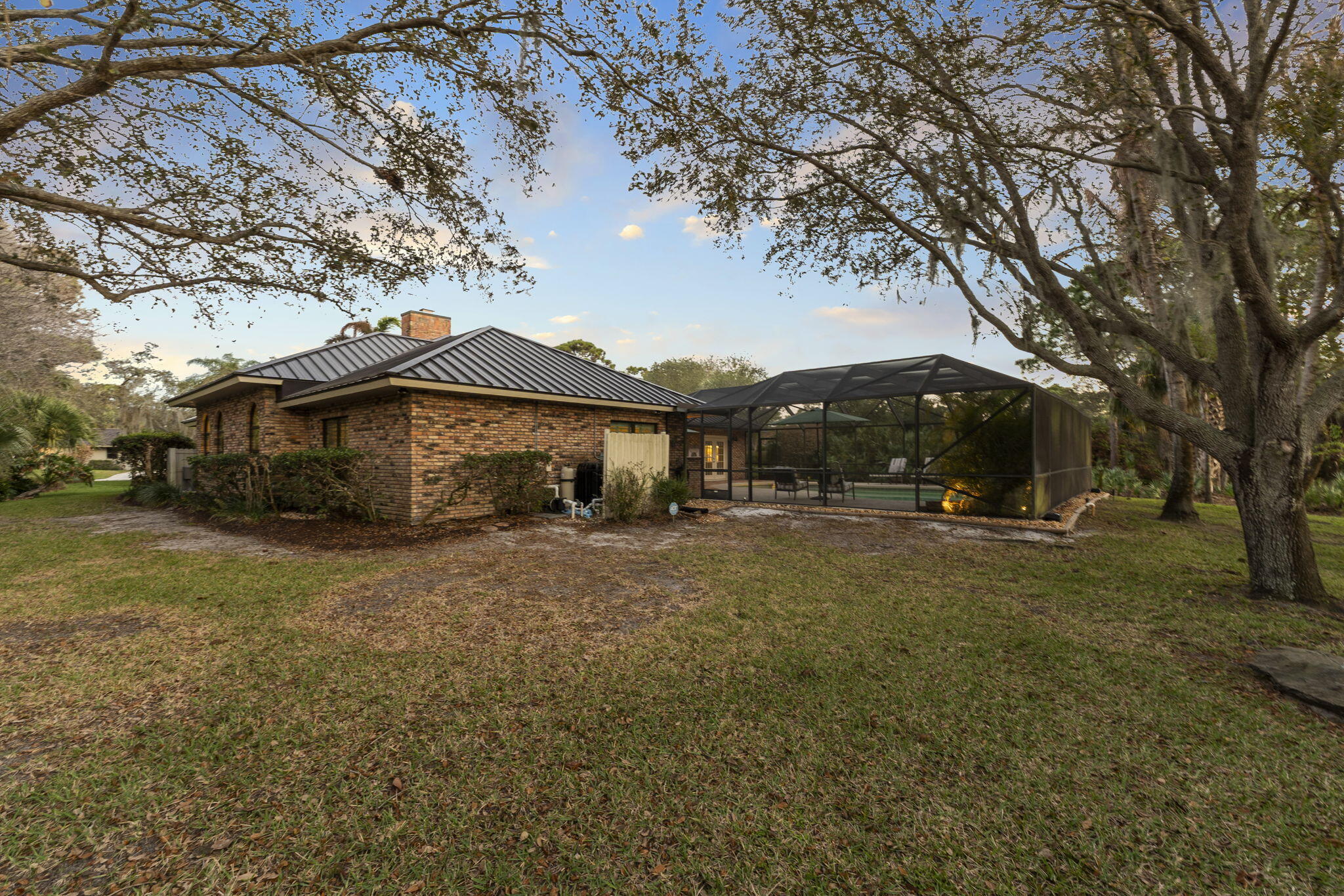 SUGARHILL - Residential