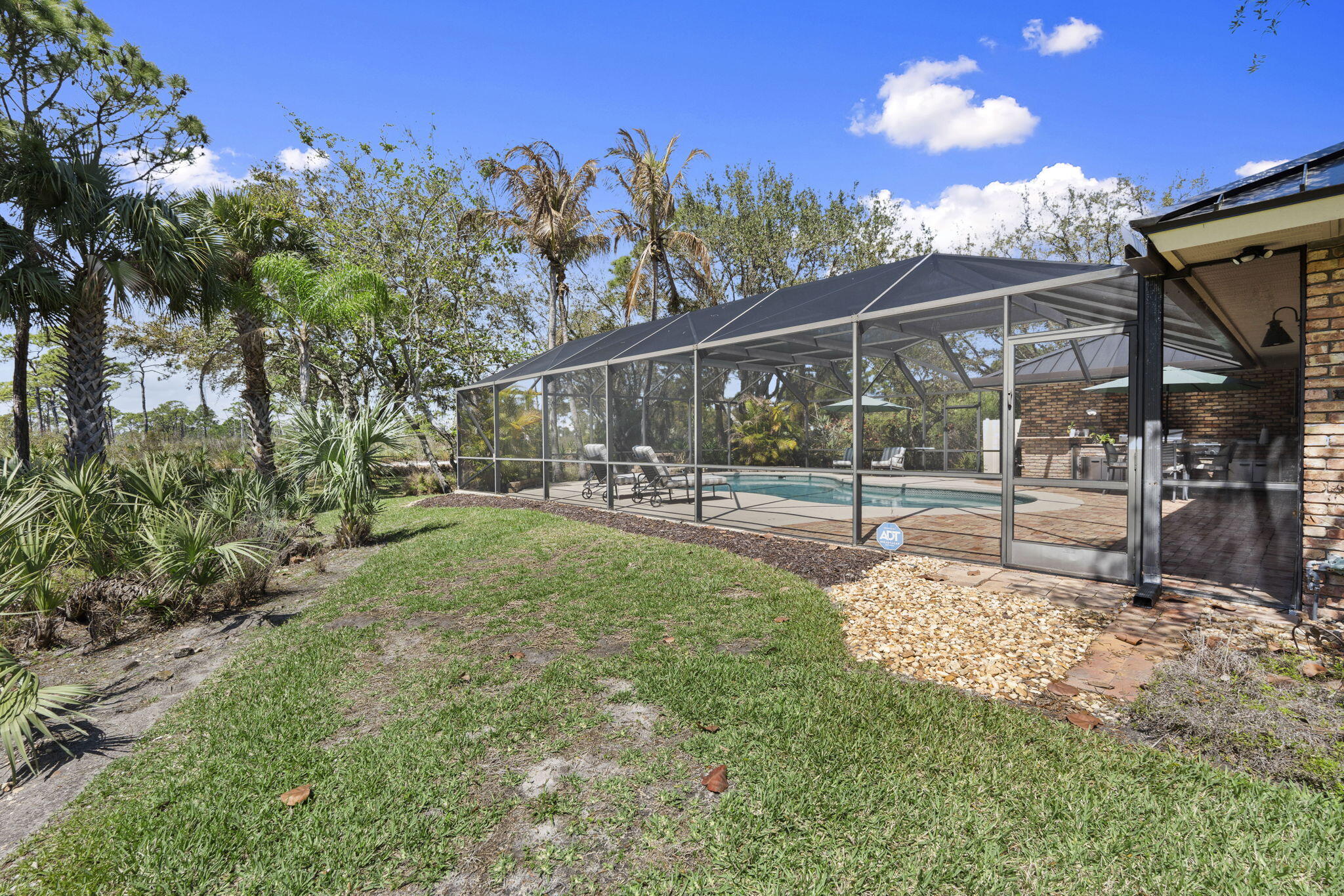 SUGARHILL - Residential