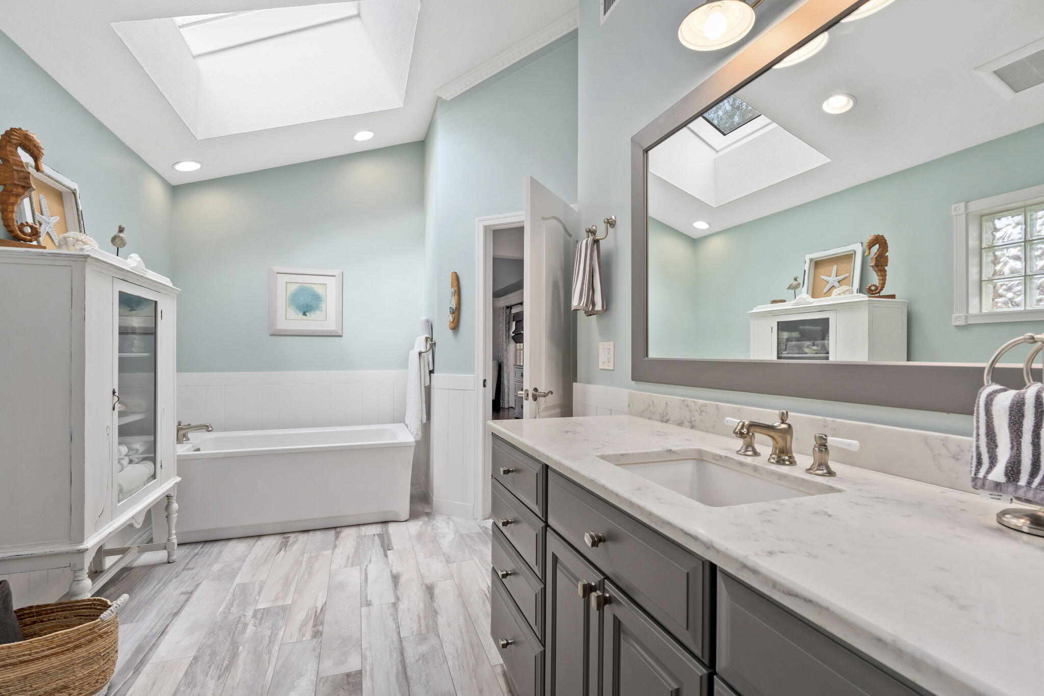 SUGARHILL - Residential