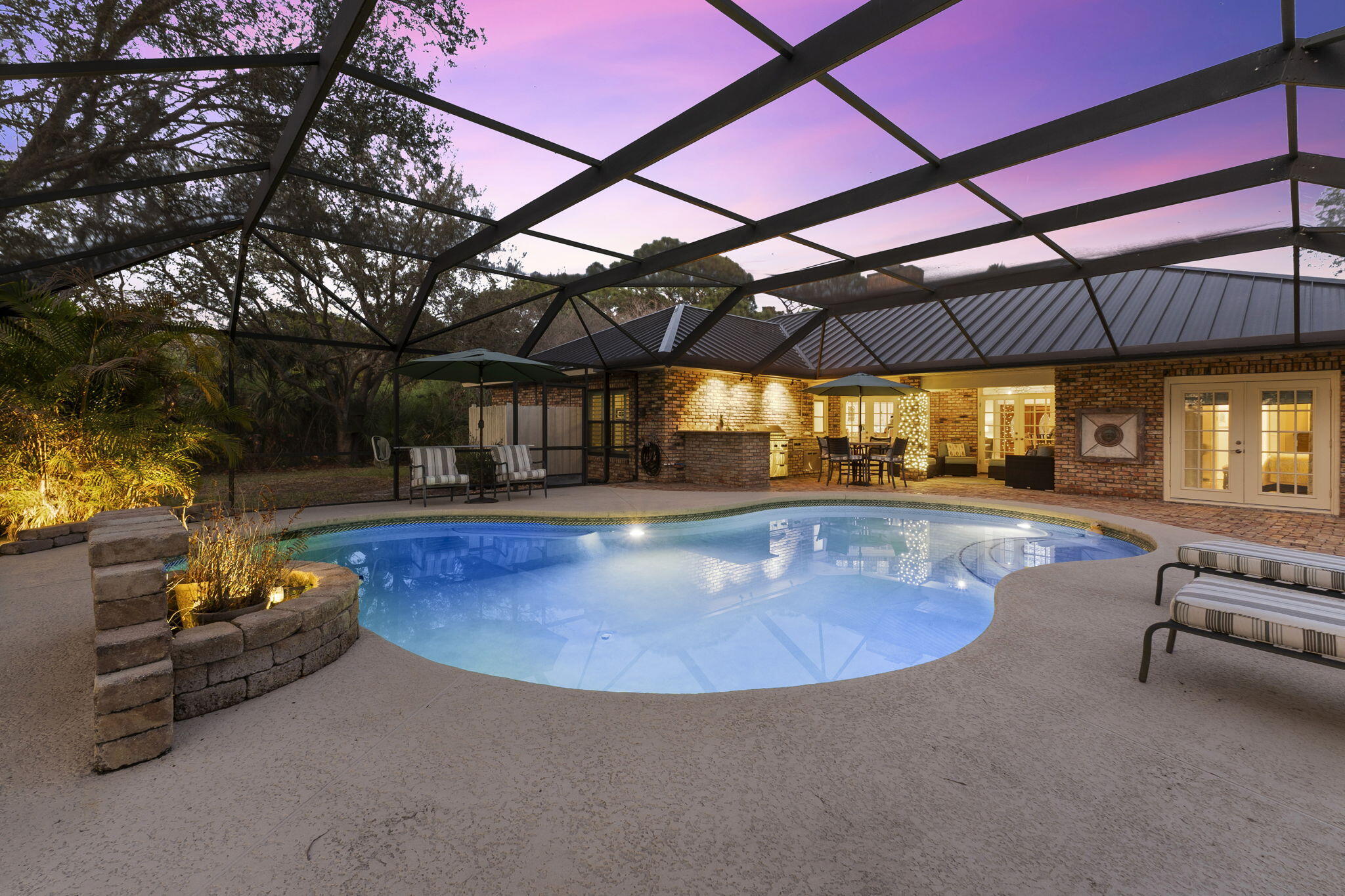 SUGARHILL - Residential