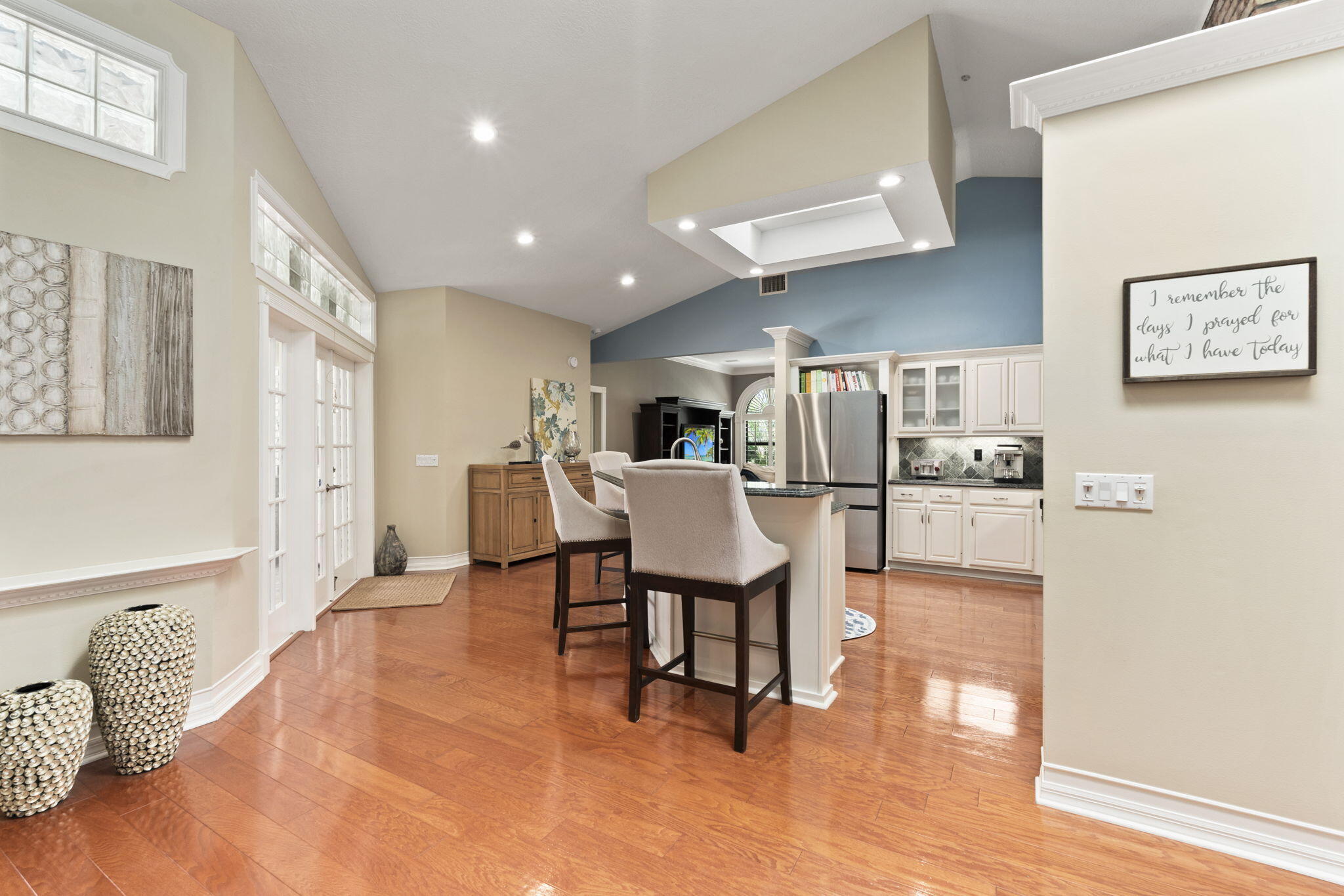 SUGARHILL - Residential