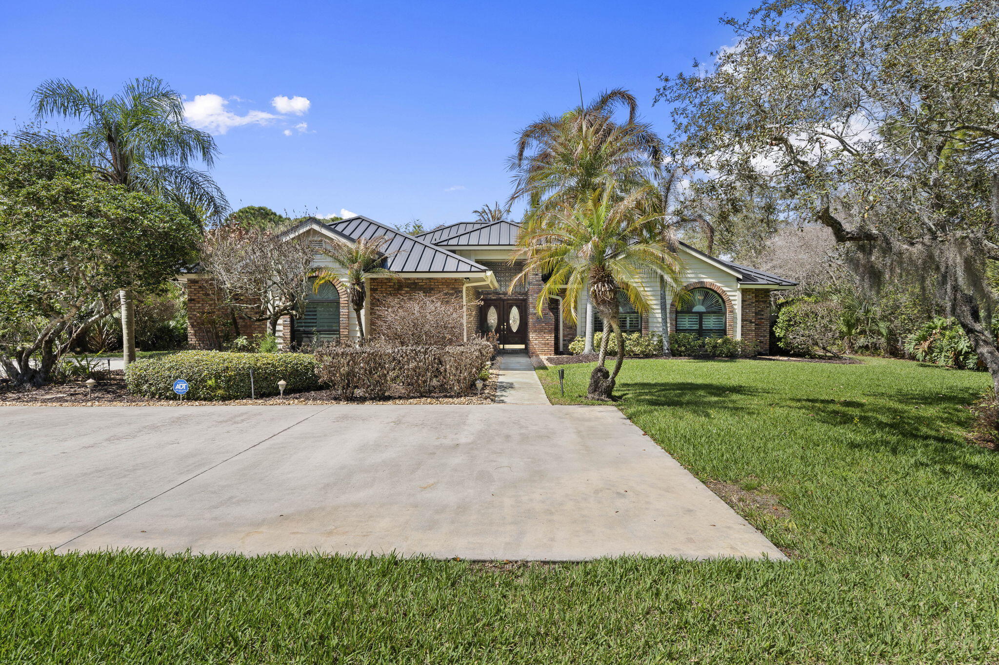 SUGARHILL - Residential