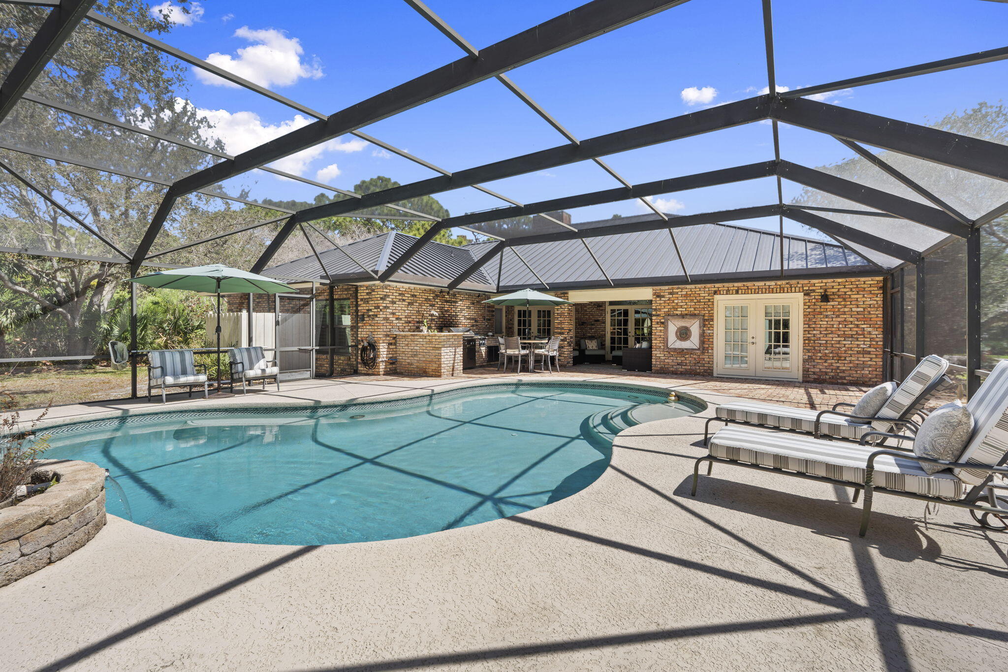 SUGARHILL - Residential