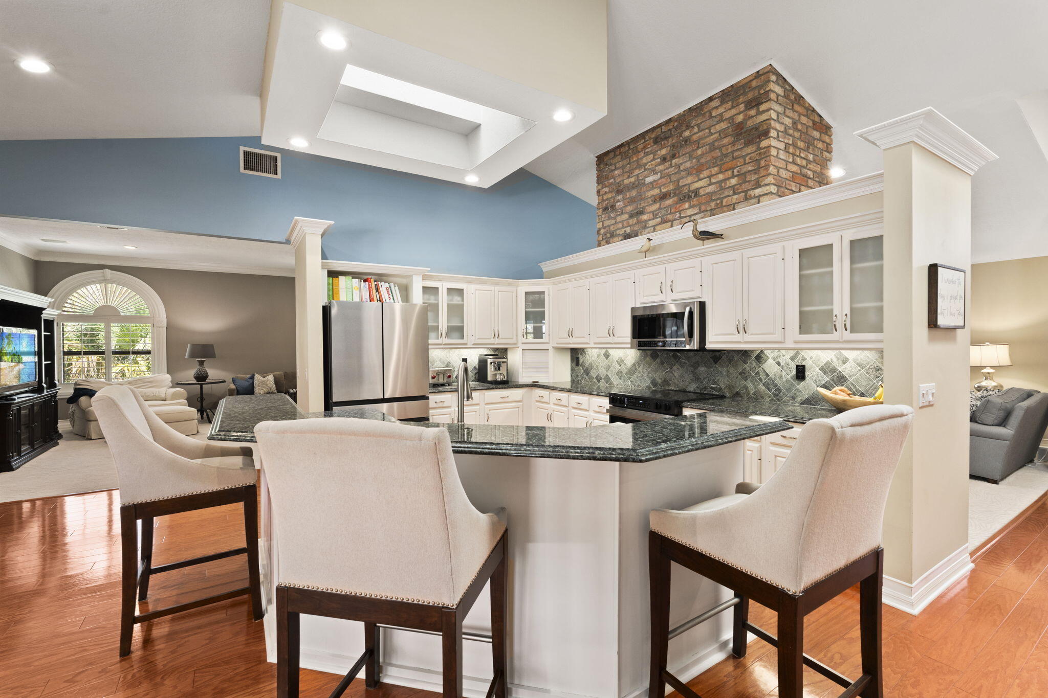 SUGARHILL - Residential