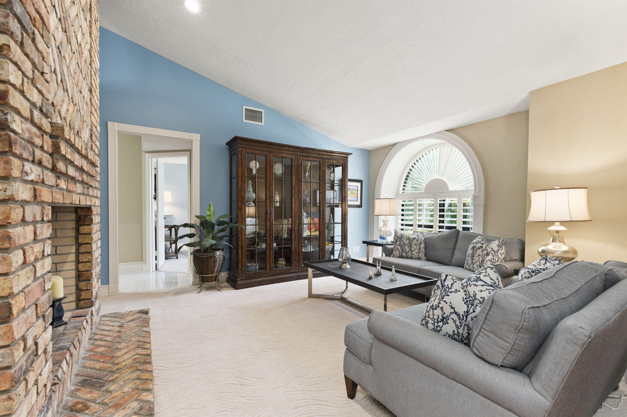 SUGARHILL - Residential