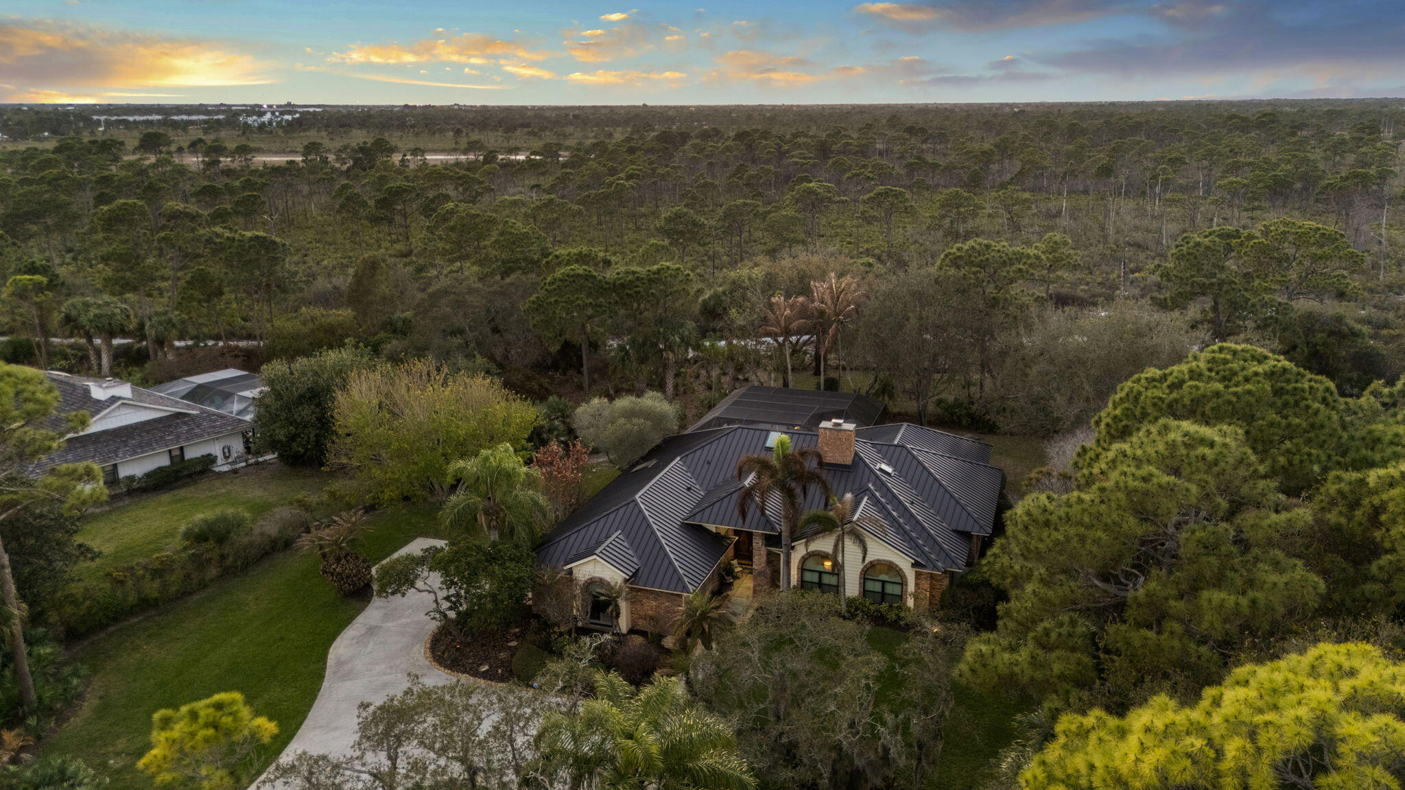 SUGARHILL - Residential