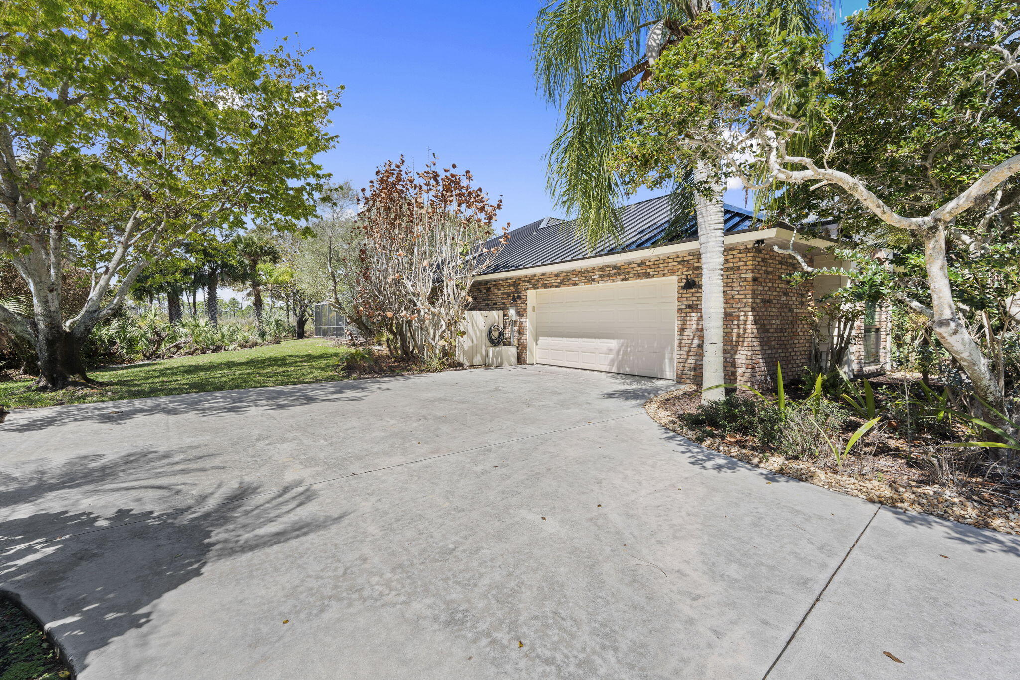 SUGARHILL - Residential