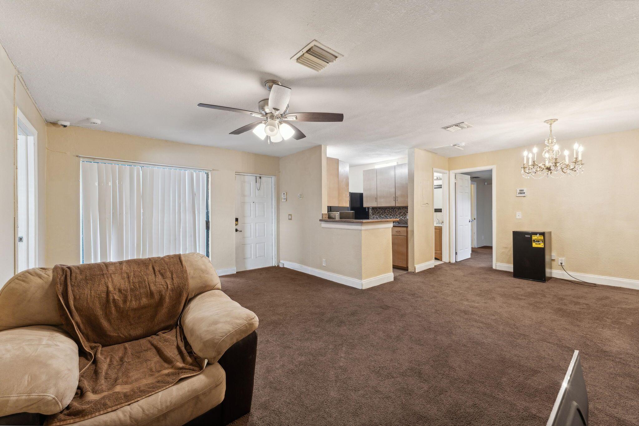 4 Crossings Circle D, Boynton Beach, FL, 33435/$175,000 3 4 Crossings Circle D