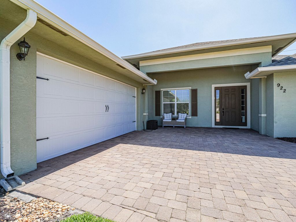 Photo of 922 Yearling Trail, Sebastian, FL 32958 (MLS # B26027008)