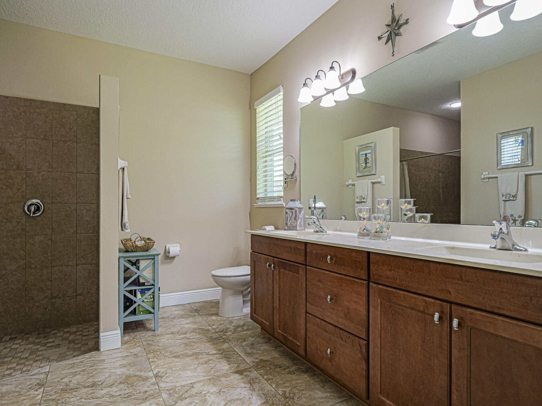 CROSS CREEK LAKE ESTATES PLAT TWO - Residential