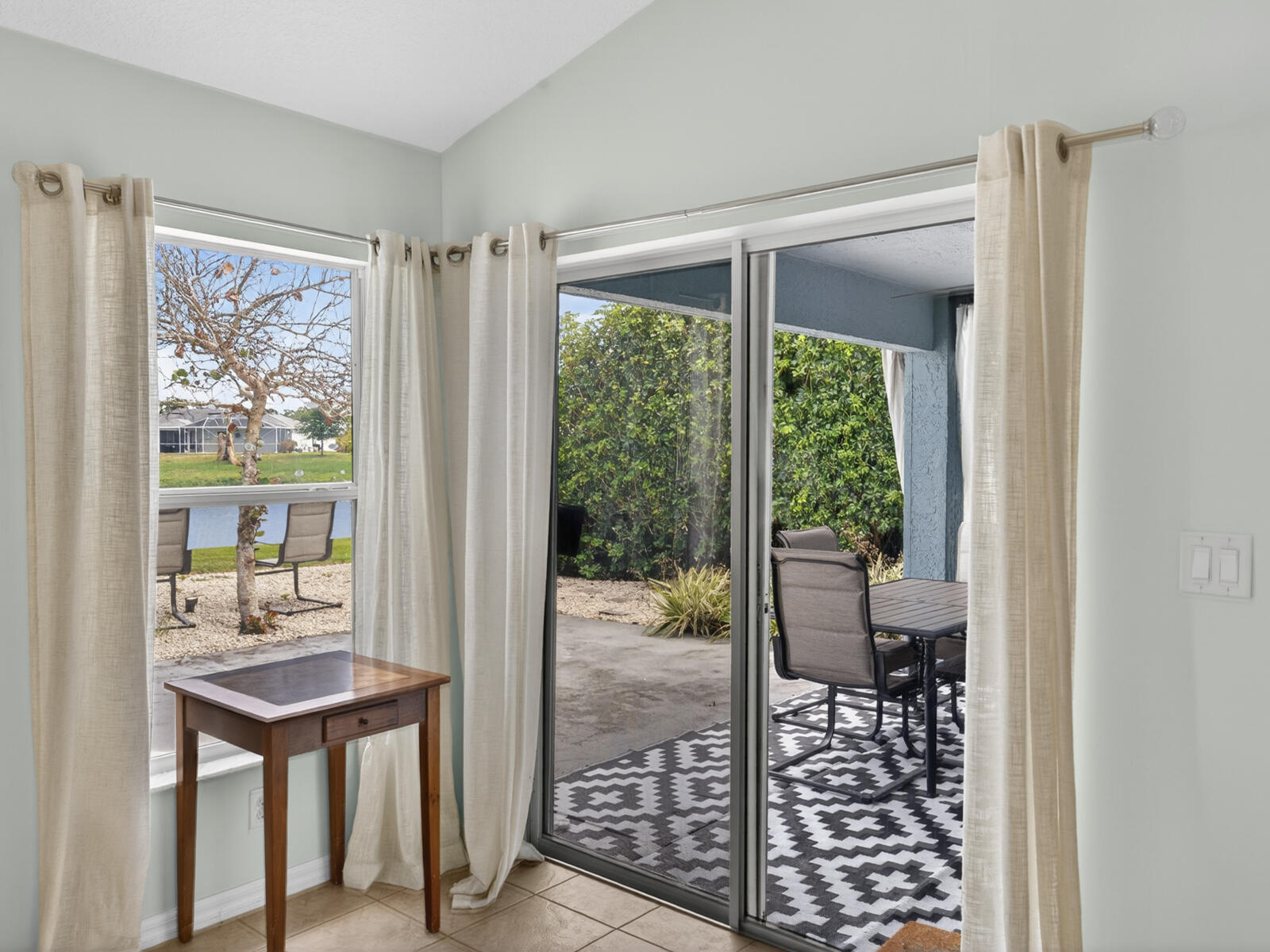 HIGH HAWK OF VERO BEACH PHASE 1 - Residential