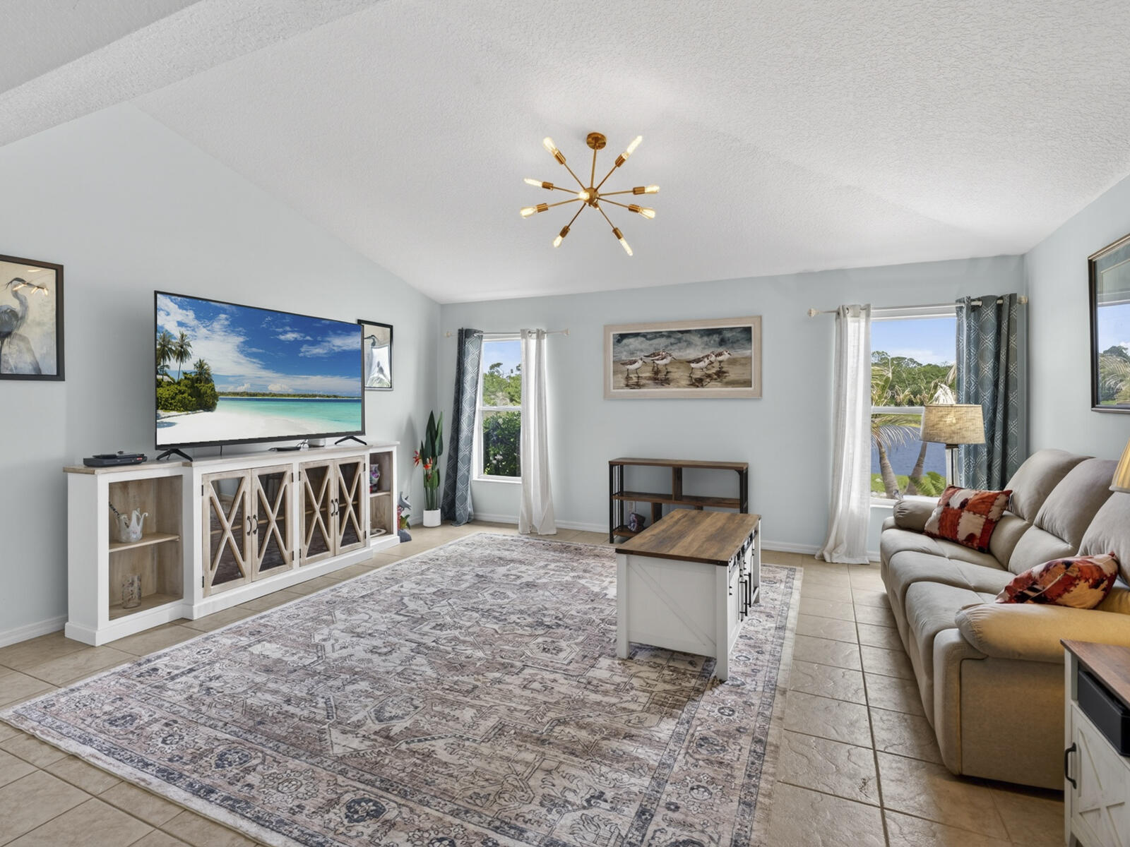 HIGH HAWK OF VERO BEACH PHASE 1 - Residential