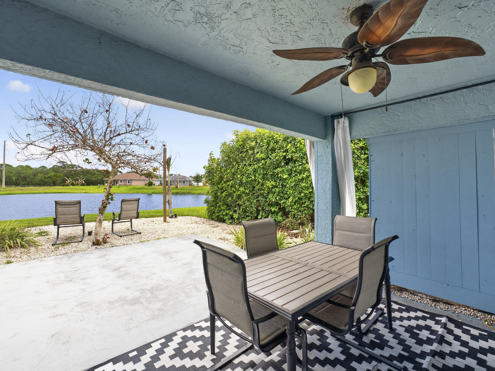 HIGH HAWK OF VERO BEACH PHASE 1 - Residential