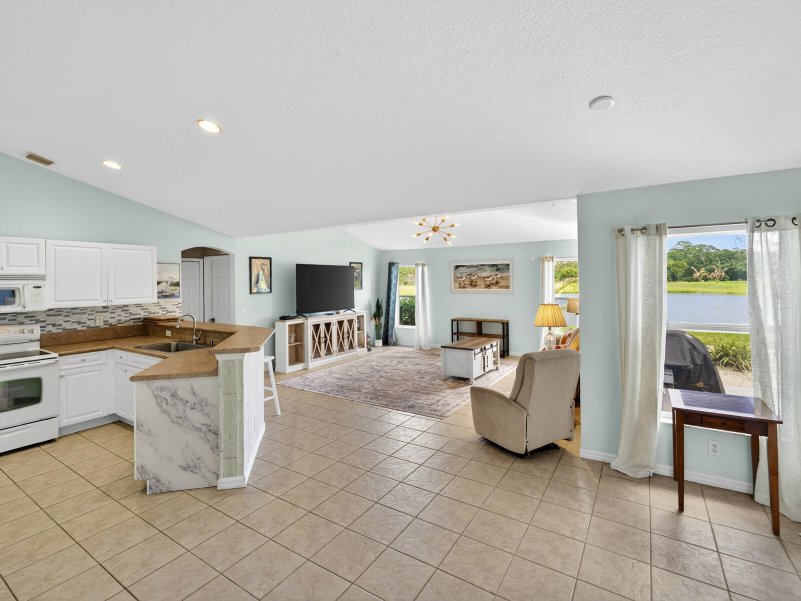 HIGH HAWK OF VERO BEACH PHASE 1 - Residential