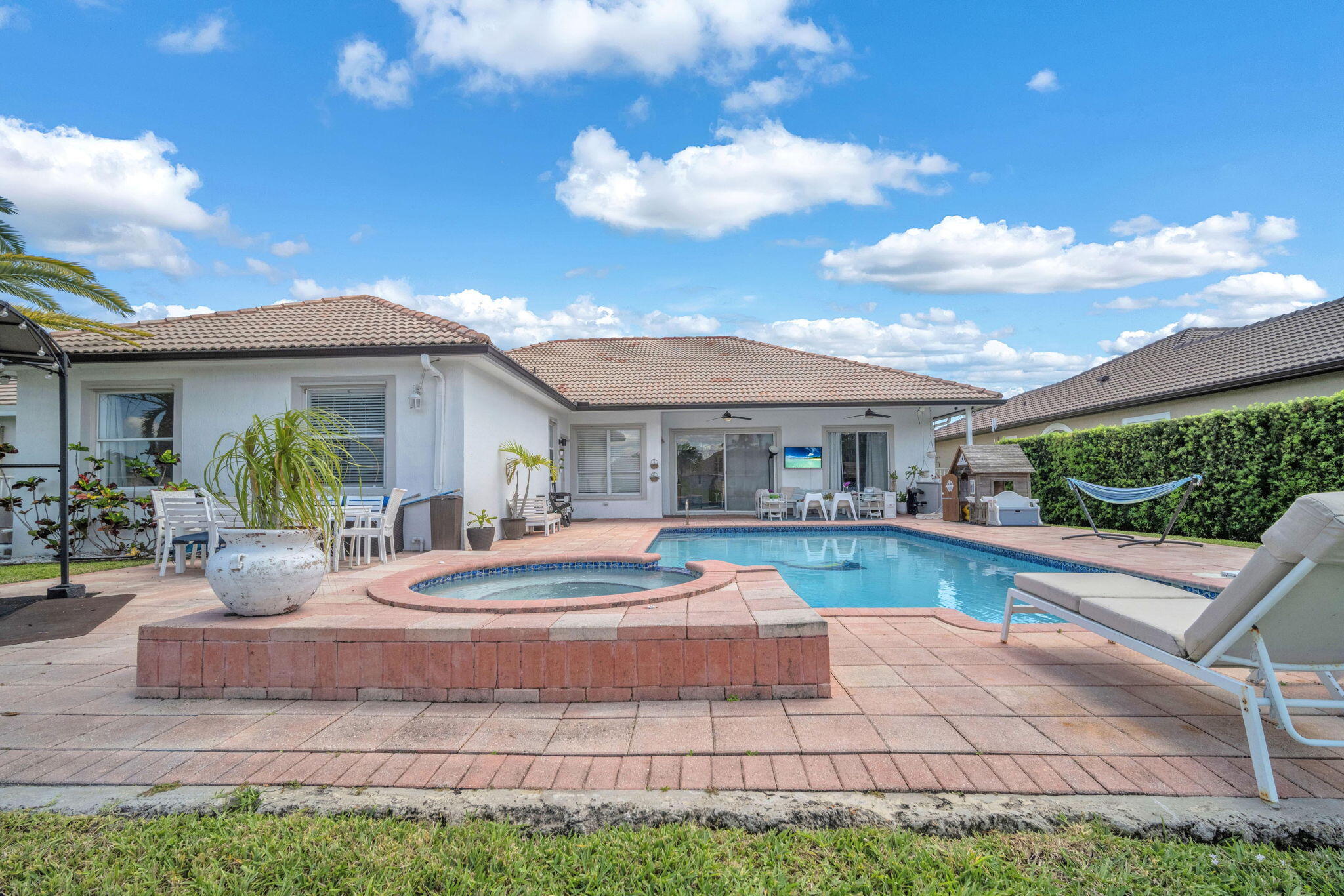 STONERIDGE LAKE ESTATES PLAT - Residential