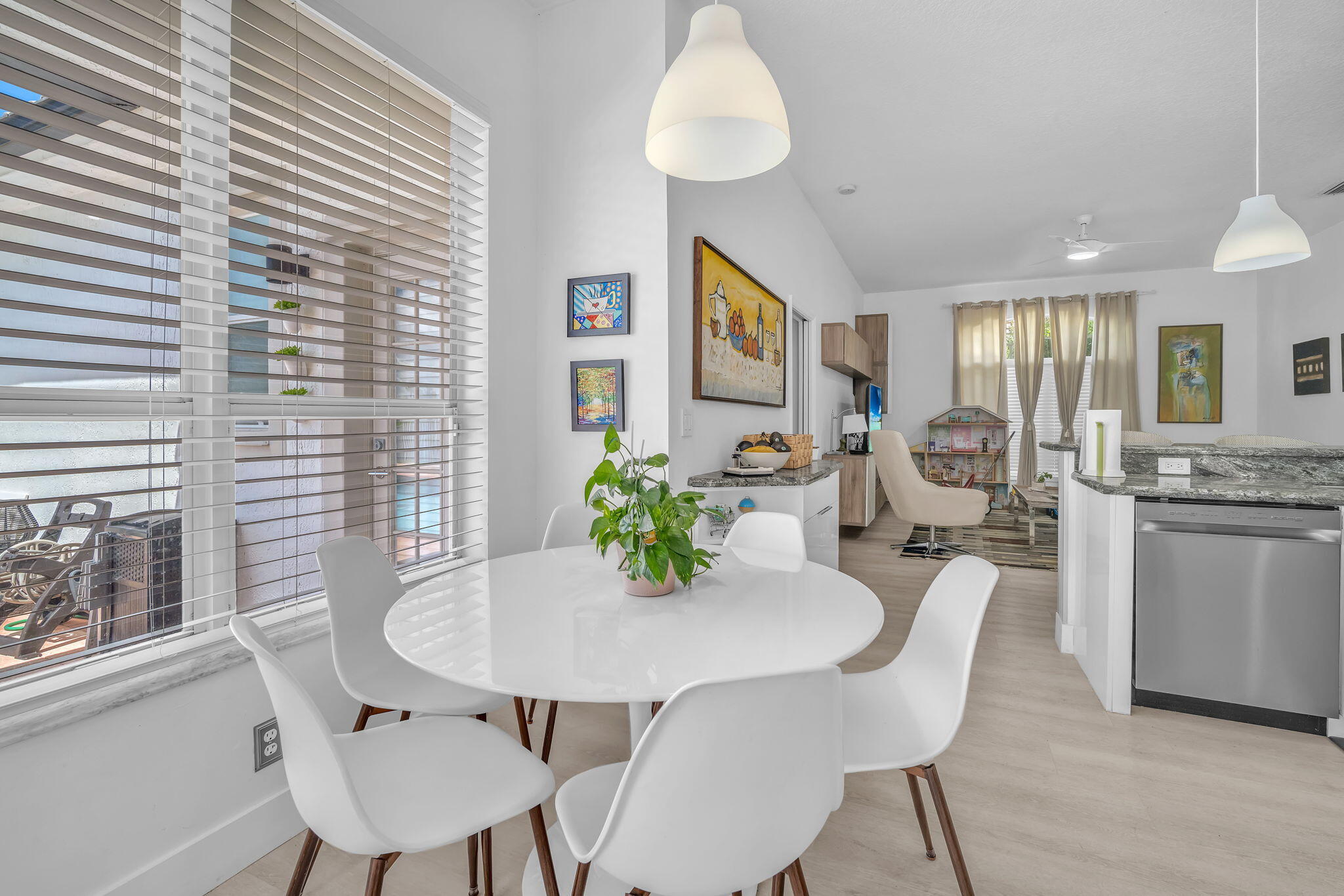 STONERIDGE LAKE ESTATES PLAT - Residential