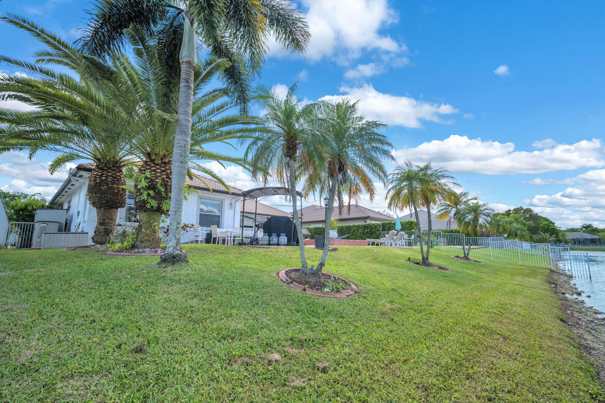 STONERIDGE LAKE ESTATES PLAT - Residential