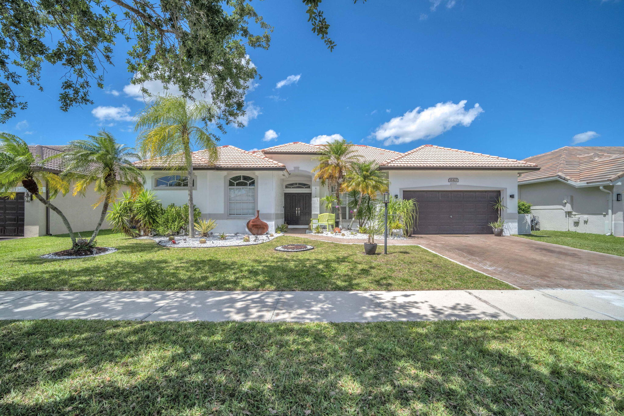 STONERIDGE LAKE ESTATES PLAT - Residential