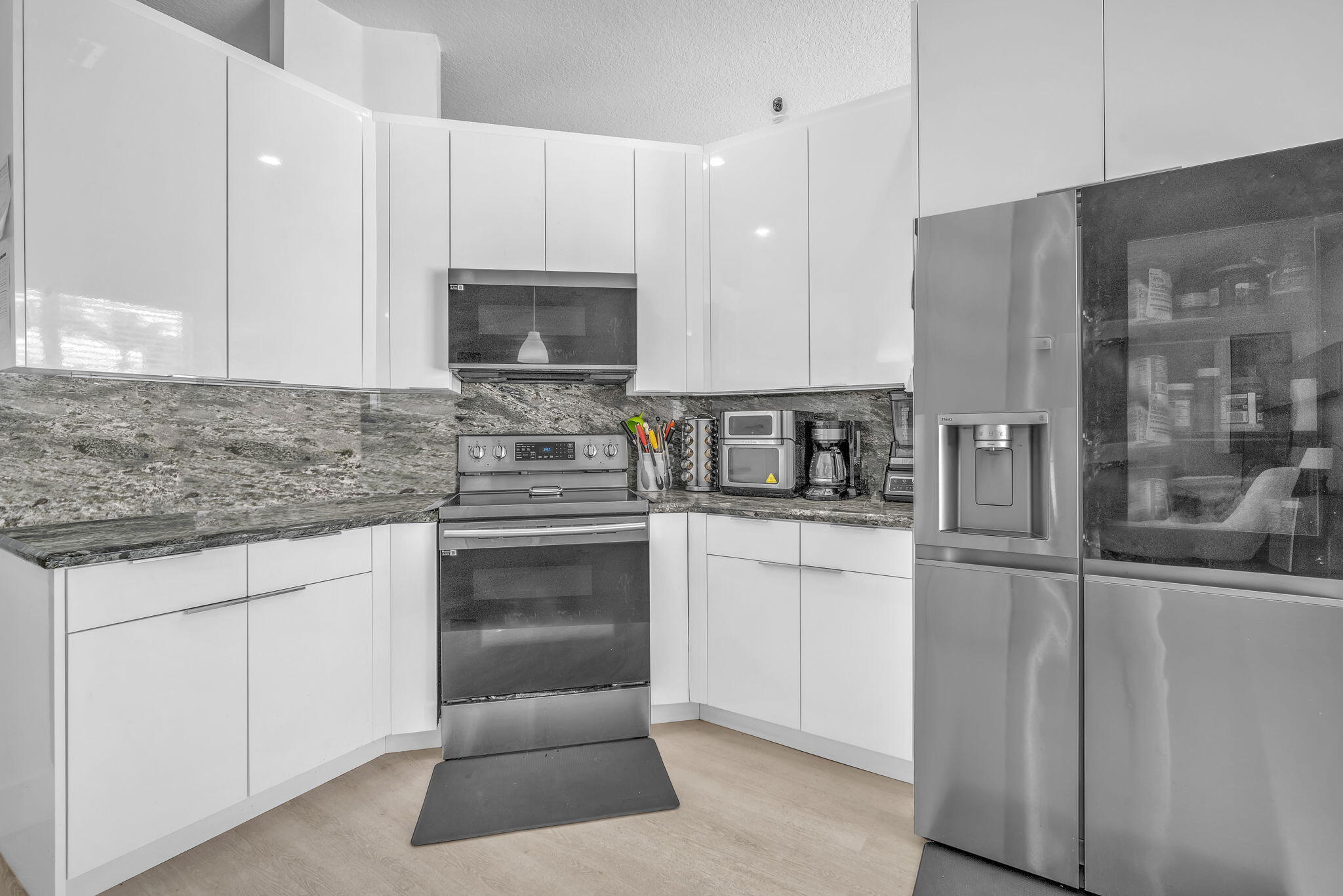 STONERIDGE LAKE ESTATES PLAT - Residential