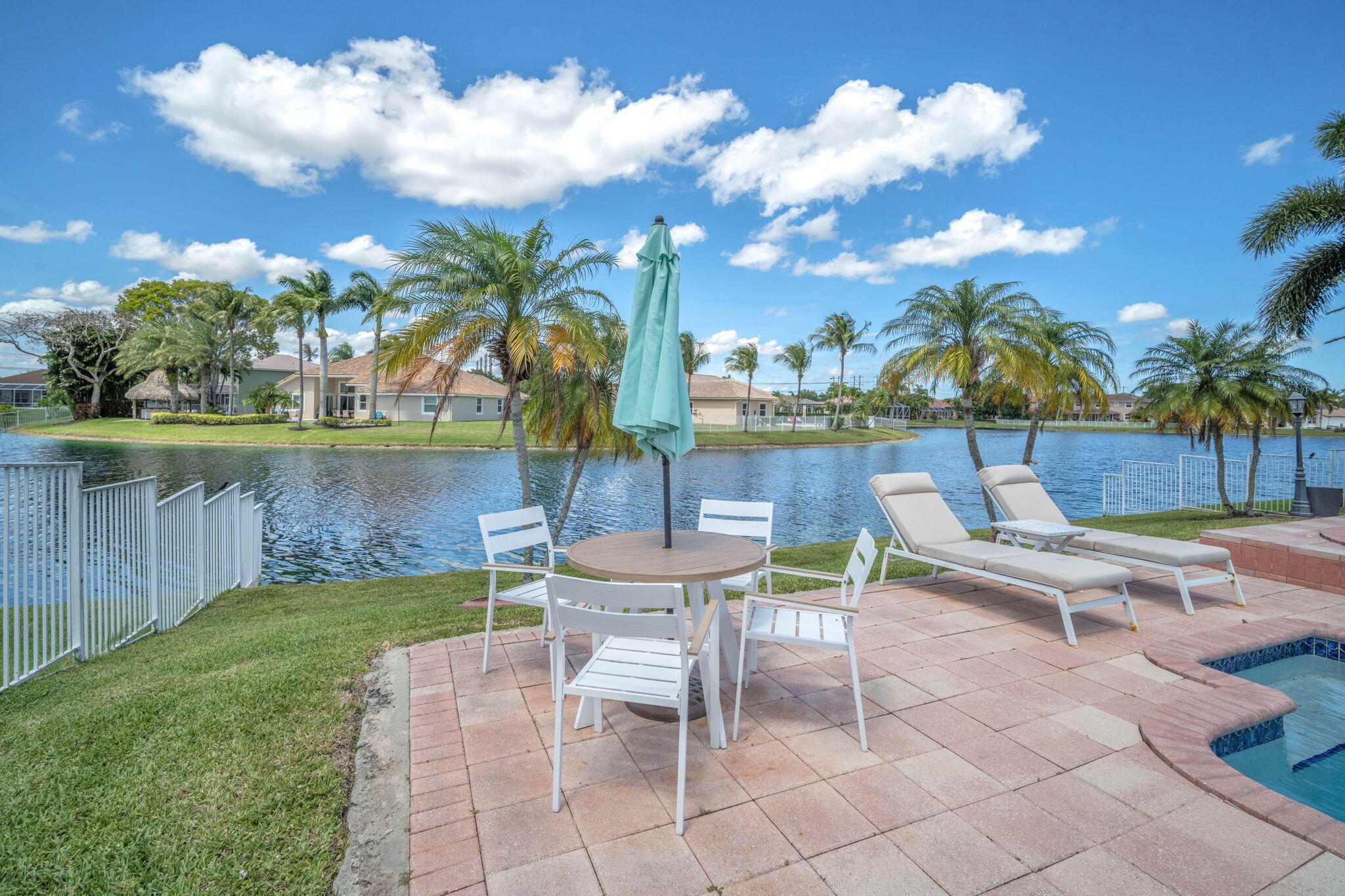 STONERIDGE LAKE ESTATES PLAT - Residential