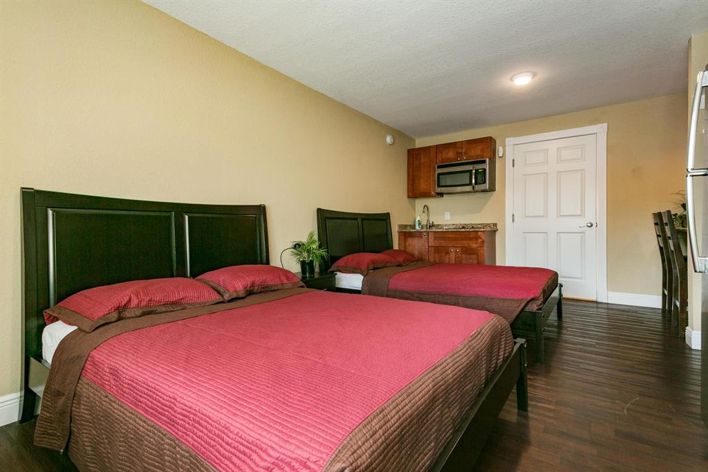 GOMEZ GRANT W/O RVR - Commercial Sale