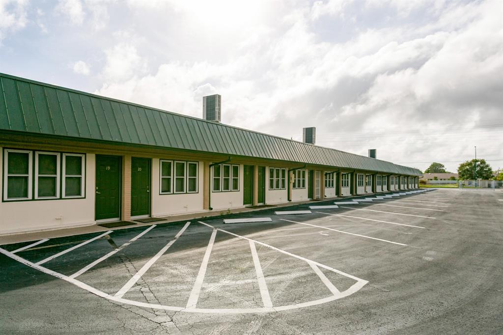 GOMEZ GRANT W/O RVR - Commercial Sale