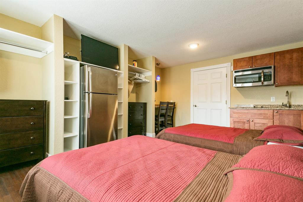 GOMEZ GRANT W/O RVR - Commercial Sale