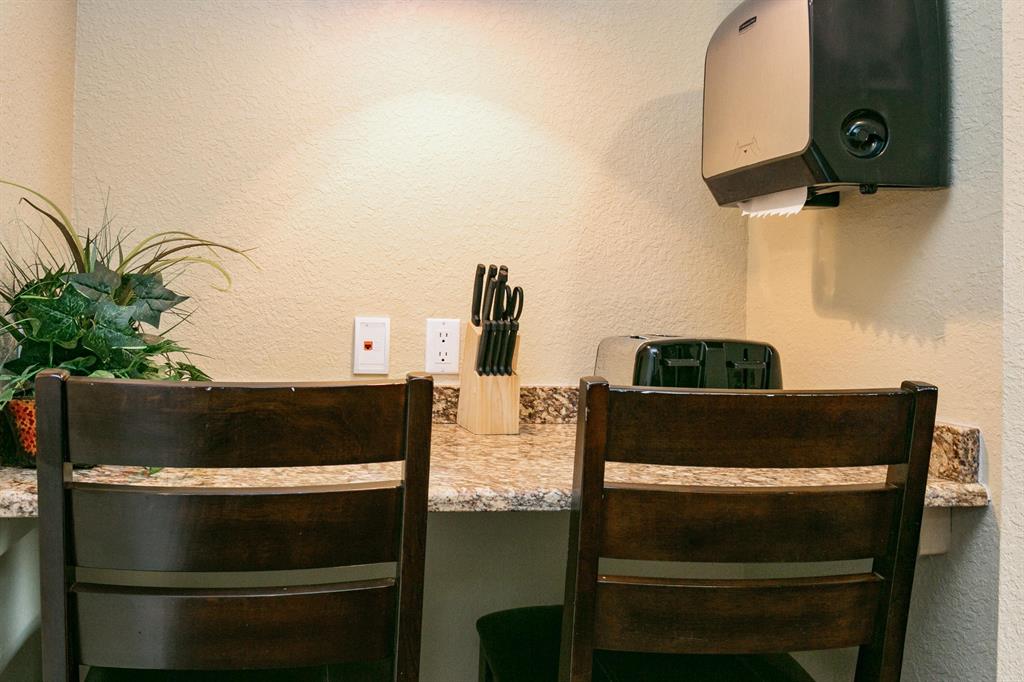 GOMEZ GRANT W/O RVR - Commercial Sale