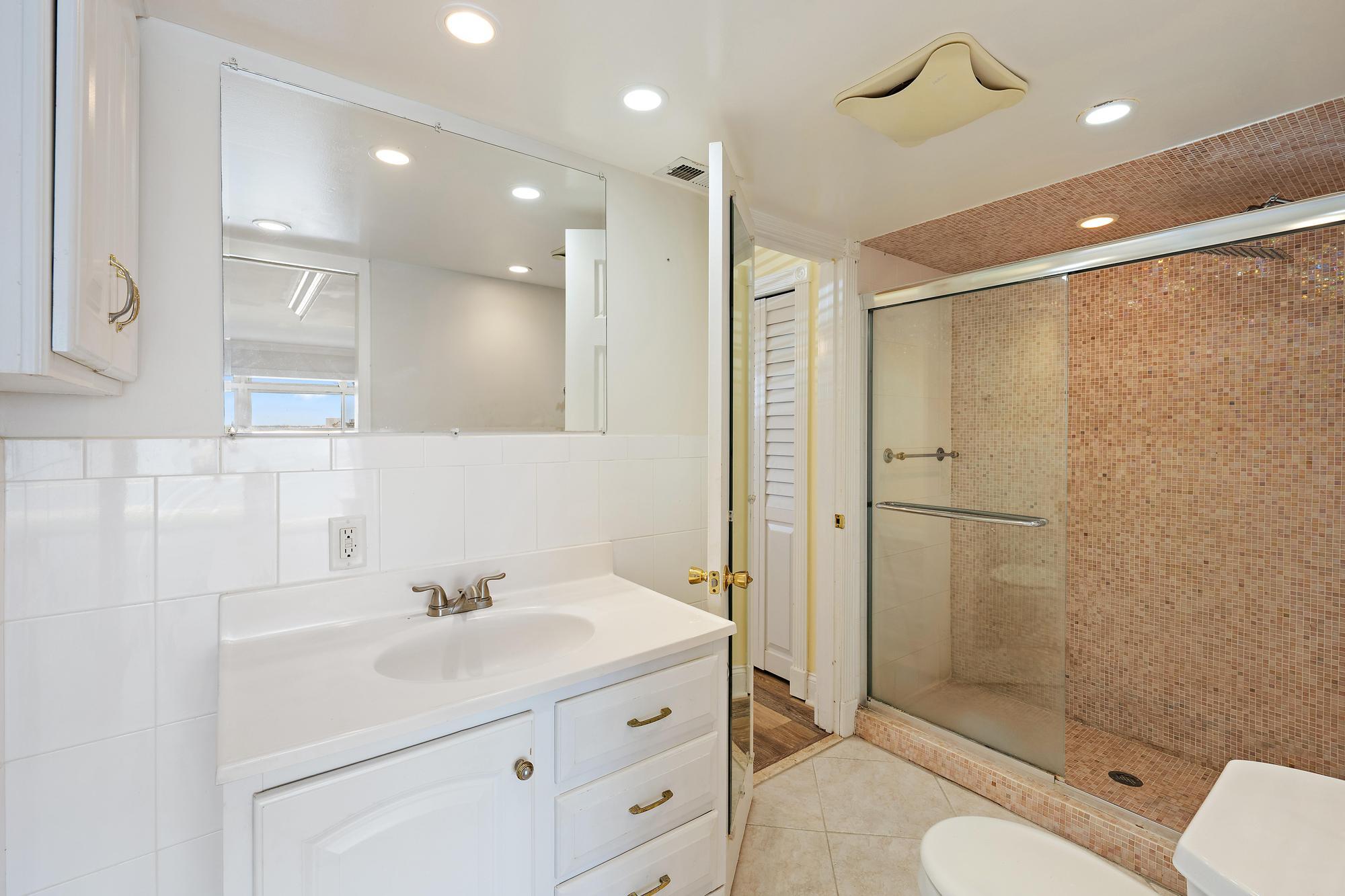 WILSHIRE EAST CONDOS - Residential