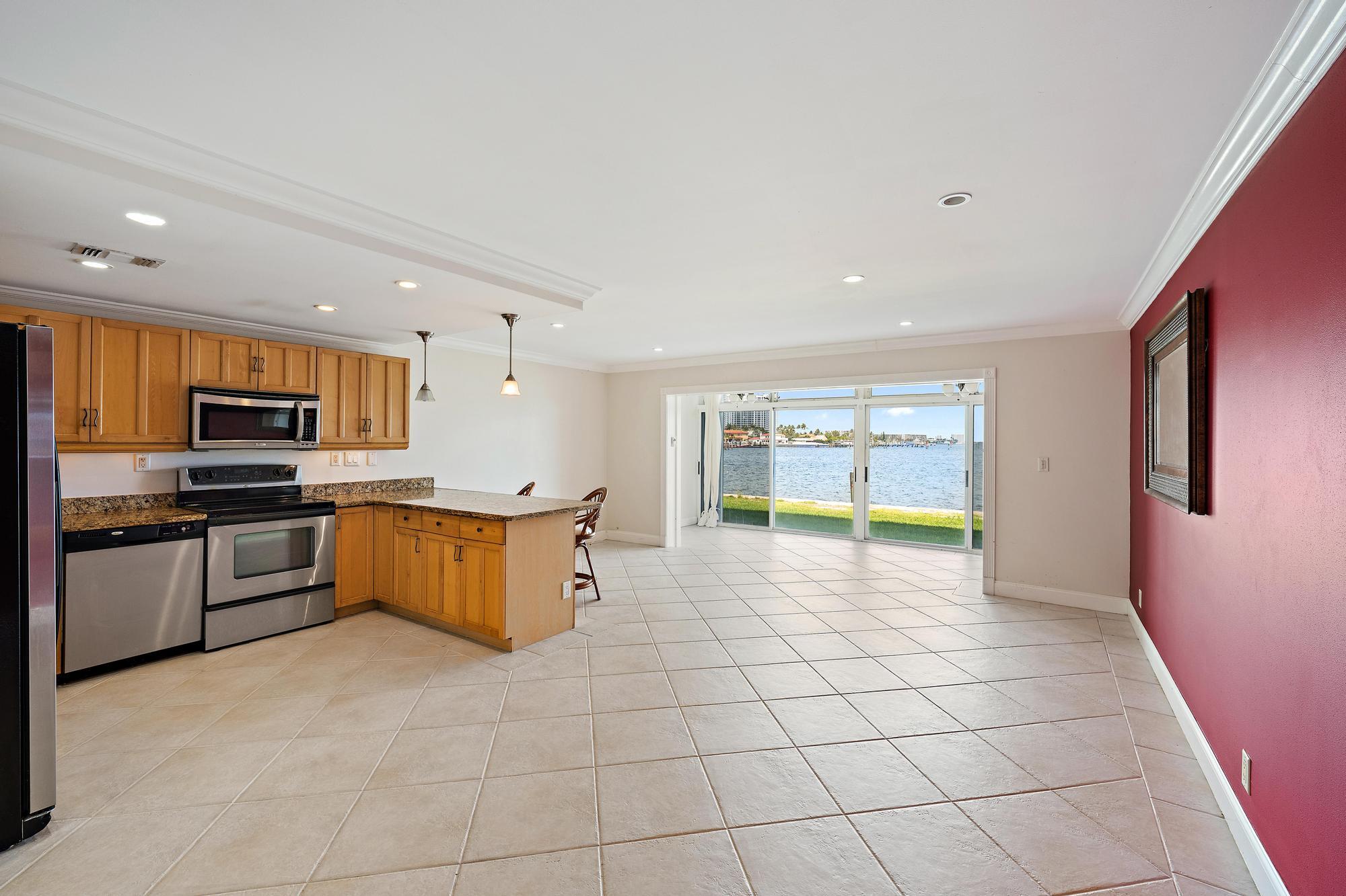 WILSHIRE EAST CONDOS - Residential