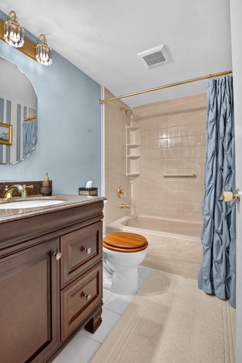 Tiny photo for 872 SW 9th Street Circle #101, Boca Raton, FL 33486 (MLS # B26089018)