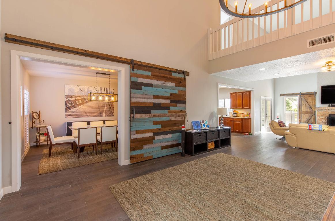 Properties 14593 Draft Horse Lane