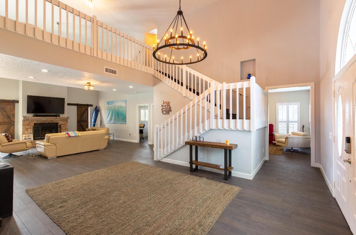 Properties 14593 Draft Horse Lane