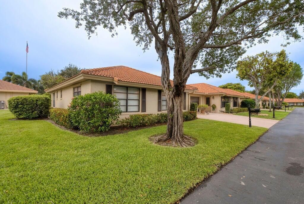 Photo of 4600 Wildwood Tree Lane #A, Boynton Beach, FL 33436 (MLS # R11147915)