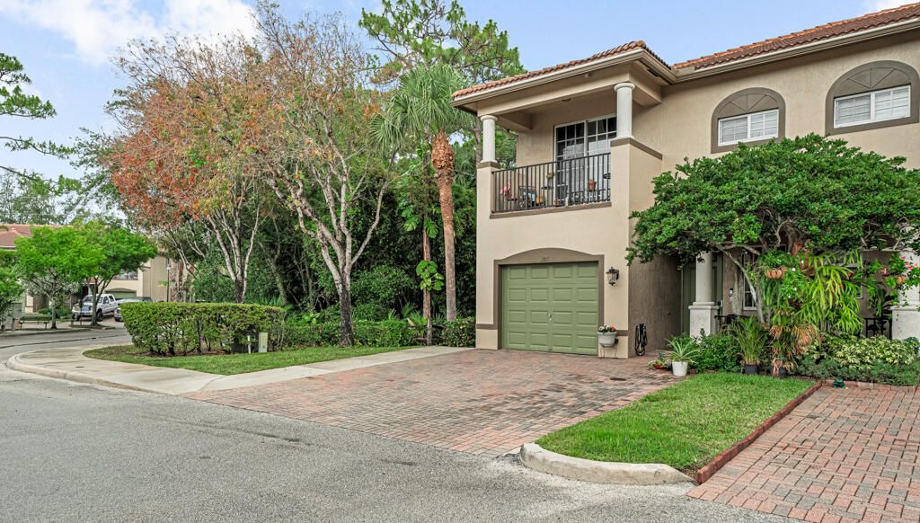 Photo of 6268 S Military Trail #101, Lake Worth, FL 33463 (MLS # R11087397)