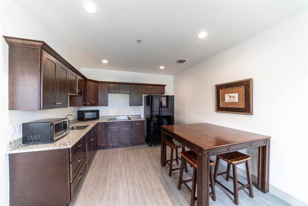 PADDOCK PARK 2 OF WELLING - Residential