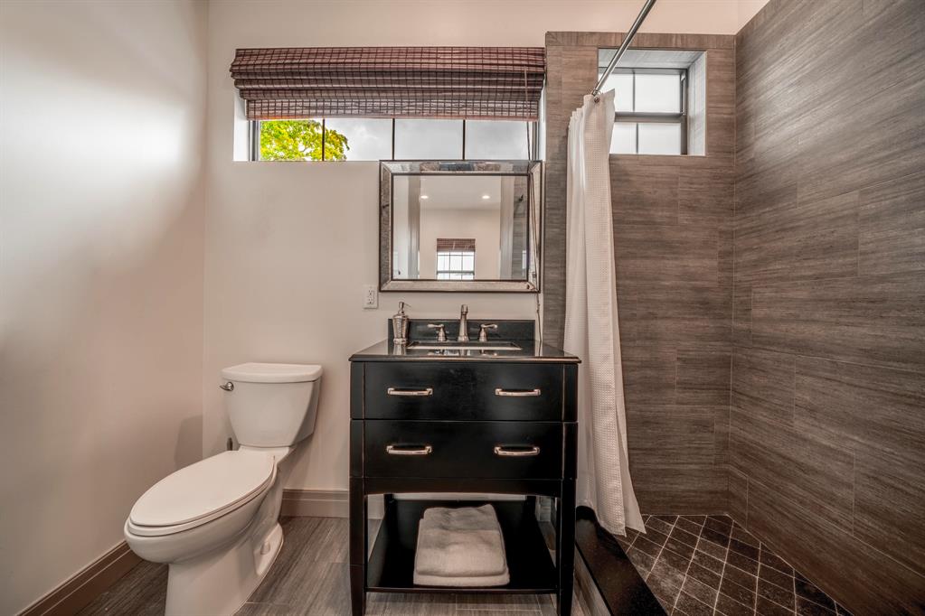 PADDOCK PARK 2 OF WELLING - Residential