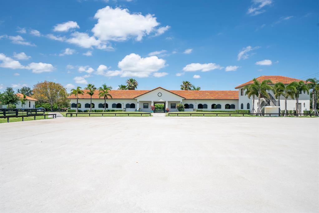 PADDOCK PARK 2 OF WELLING - Residential