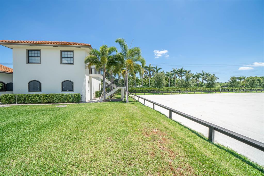 PADDOCK PARK 2 OF WELLING - Residential