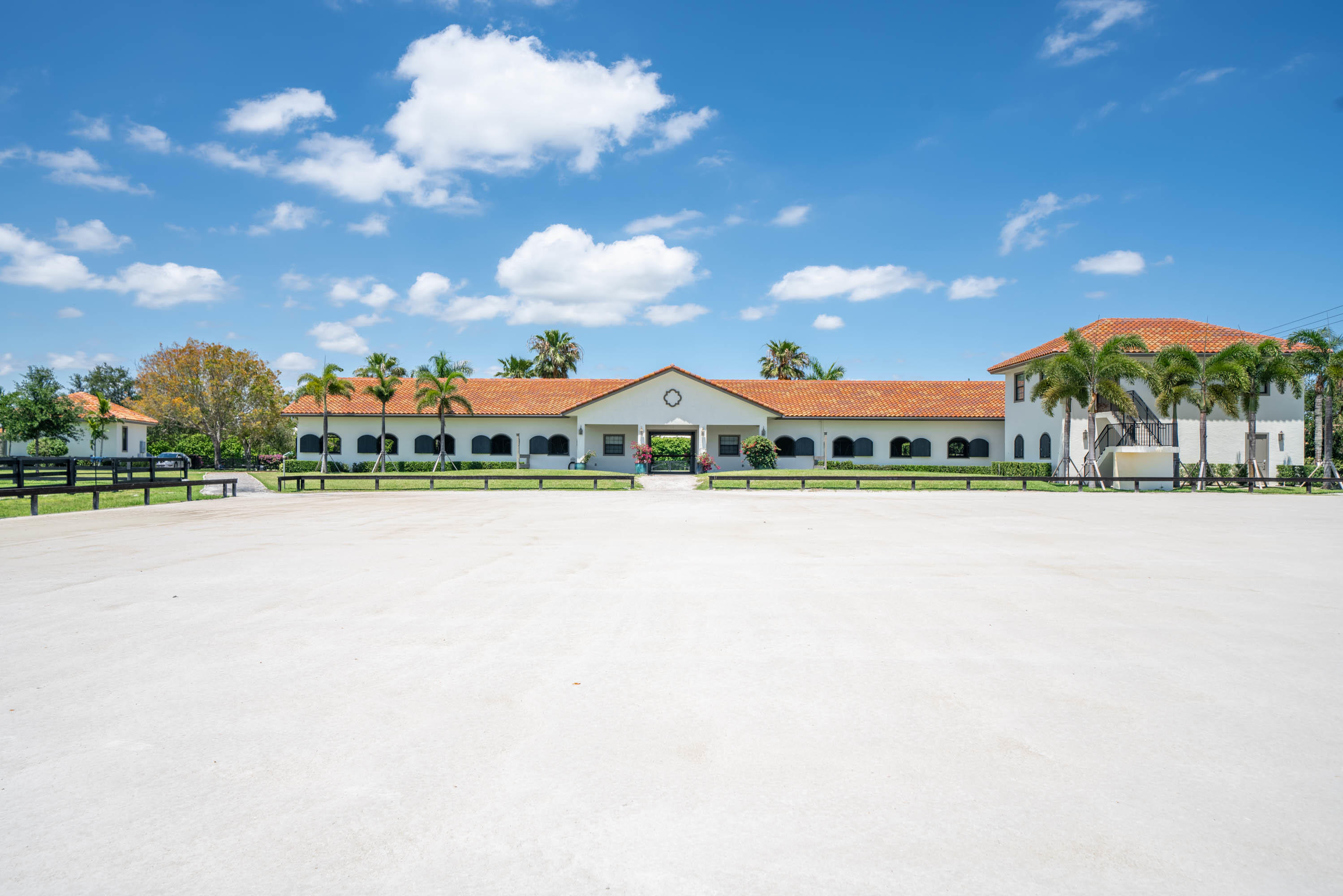 PADDOCK PARK 2 OF WELLINGTON - Residential