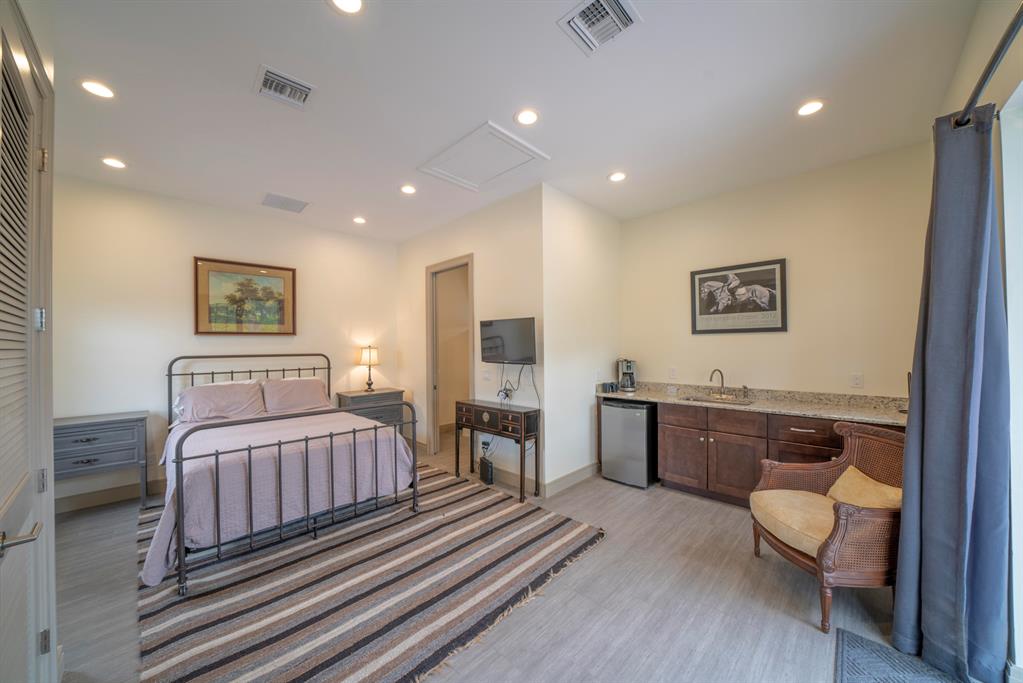 PADDOCK PARK 2 OF WELLING - Residential