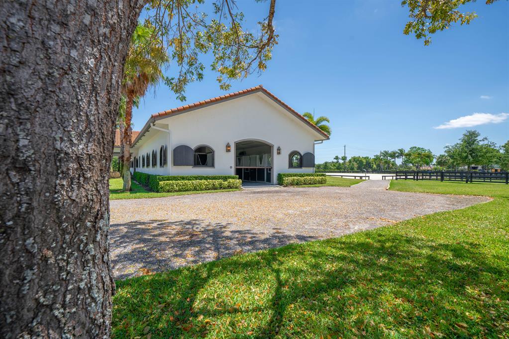 PADDOCK PARK 2 OF WELLING - Residential